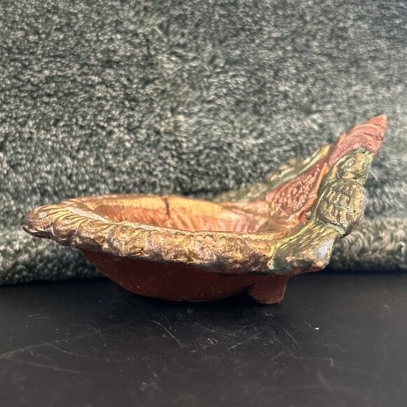 Diwali Diya Beautiful Peacocks Made of Terracotta Vintage - Picture 5 of 6